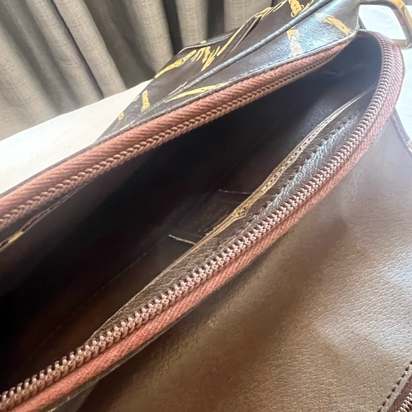 Longchamp Horse & Buckle Logo print Vintage Leather Crossbody. - Picture 13 of 16